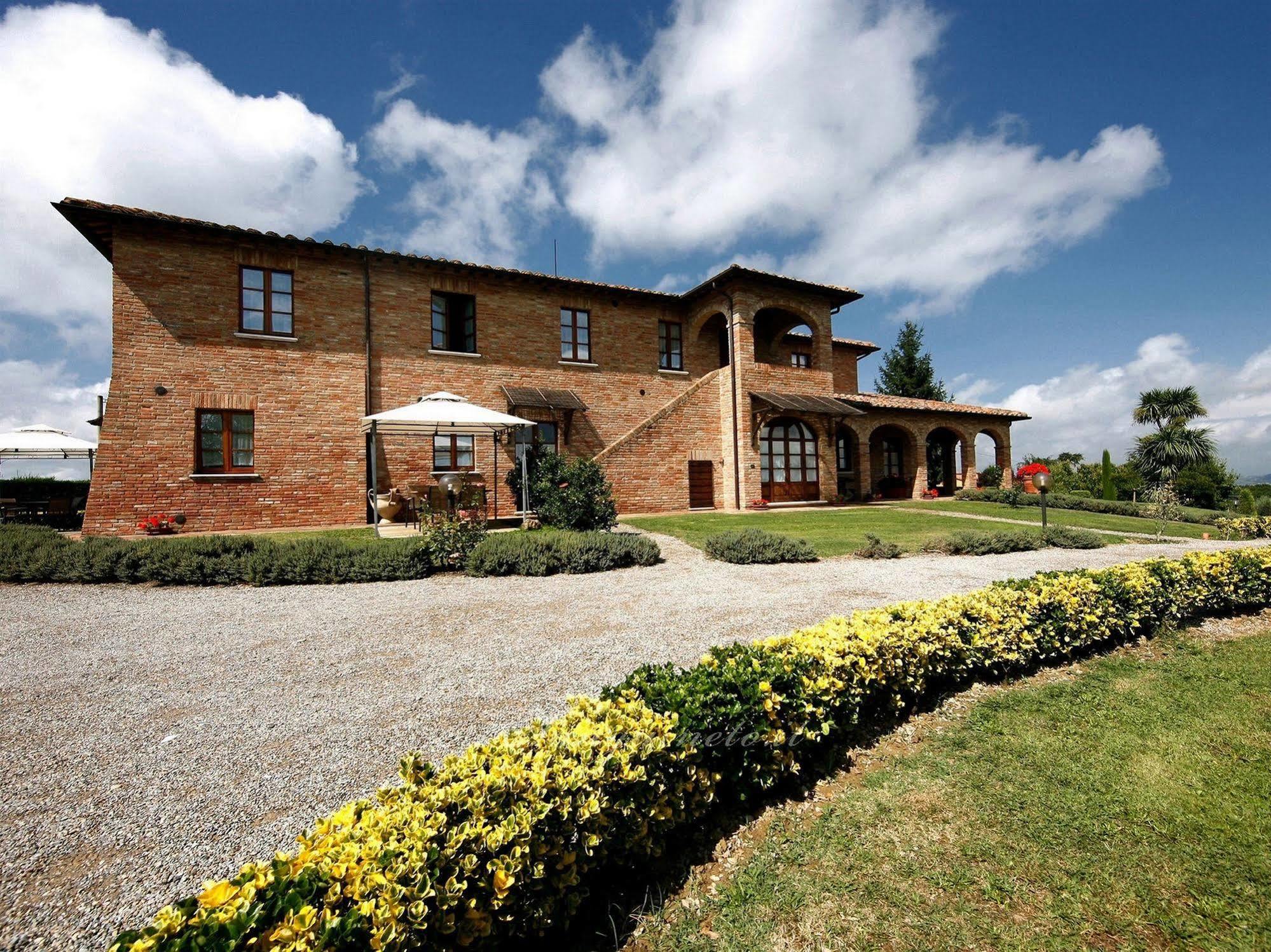 Country house Agriturismo Sanguineto Acquaviva (Montepulciano)